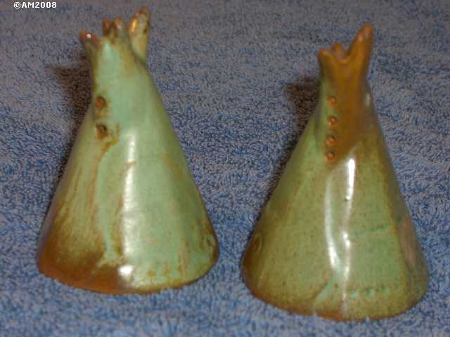 Teepee shakers glazed prairie green